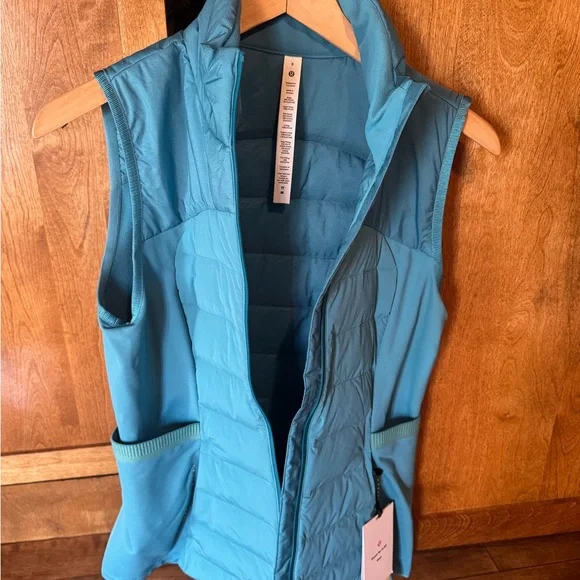 Lululemon Down for It All Vest - Oceanic - Picture 10 of 16